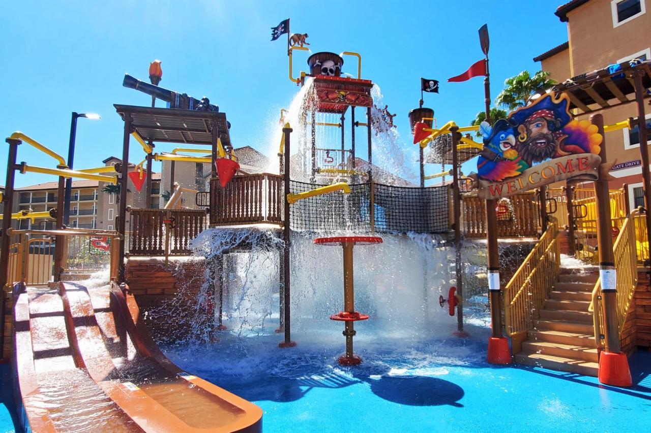 Stunning Condo Near Universal Studios Williamsburg ภายนอก รูปภาพ
