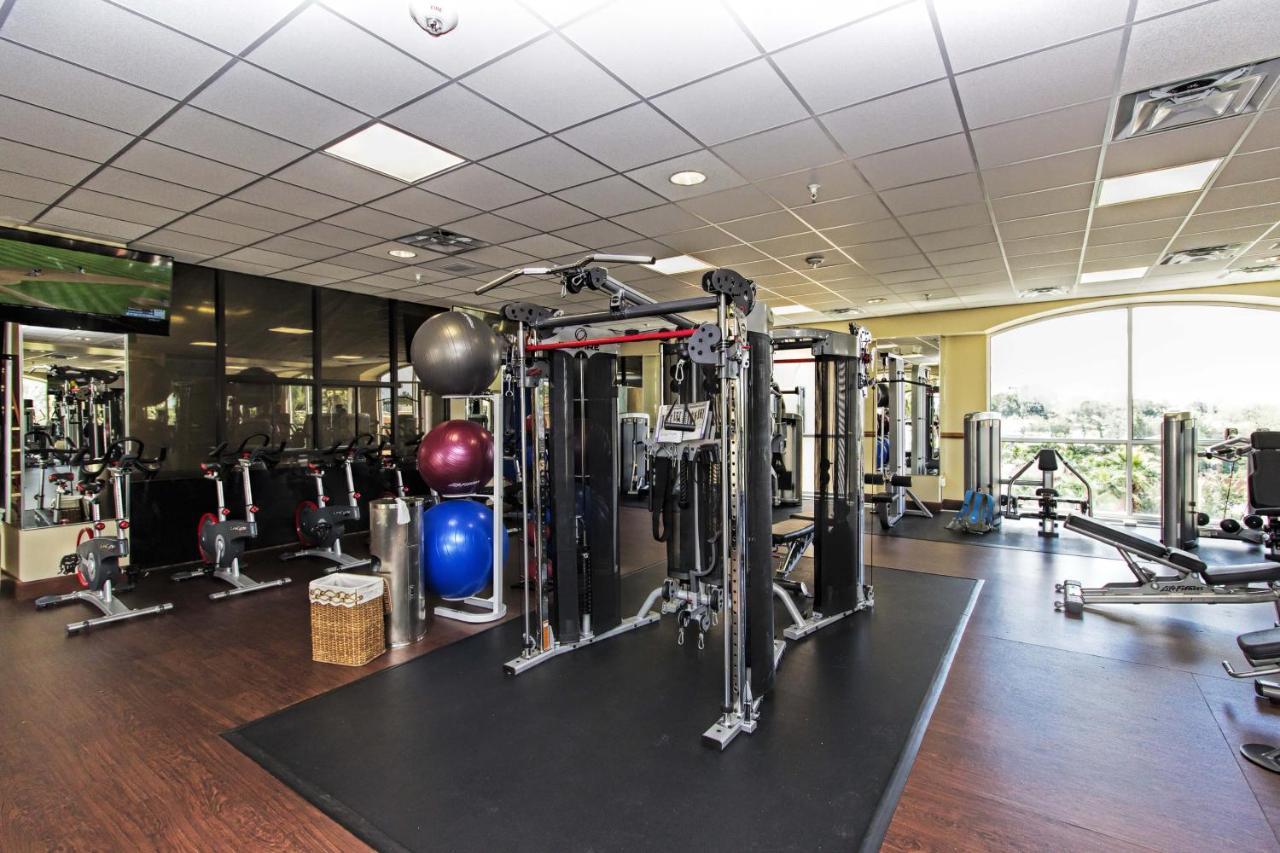 Stunning Condo Near Universal Studios Williamsburg ภายนอก รูปภาพ