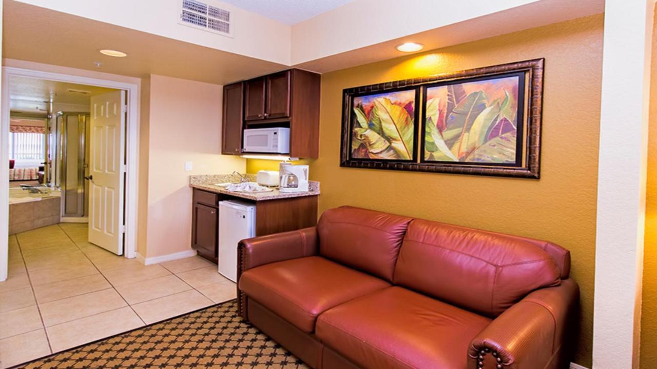 Stunning Condo Near Universal Studios Williamsburg ภายนอก รูปภาพ